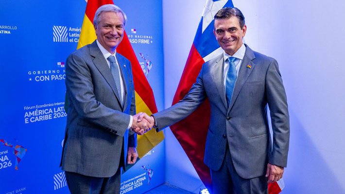 Kast y Rodrigo Paz abren canal bilateral y hablan de “construir futuro” en la relación Chile–Bolivia