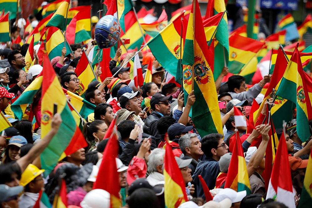 El ajuste que ahoga: el pueblo boliviano resiste seis semanas de cerco mientras la derecha de Paz prepara el estado de excepción